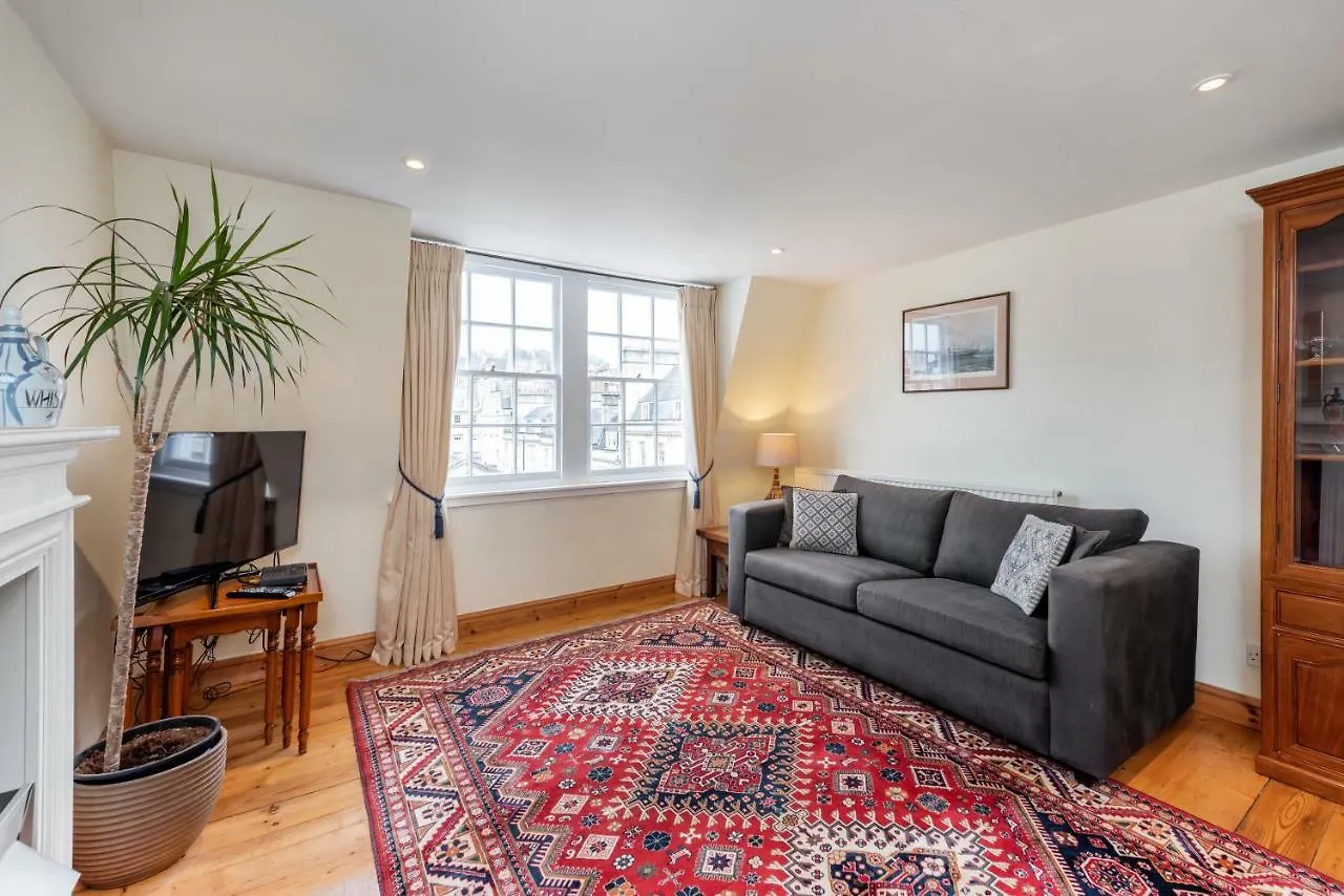 Central Bath Near The Circus With Parking Apartment 0*,